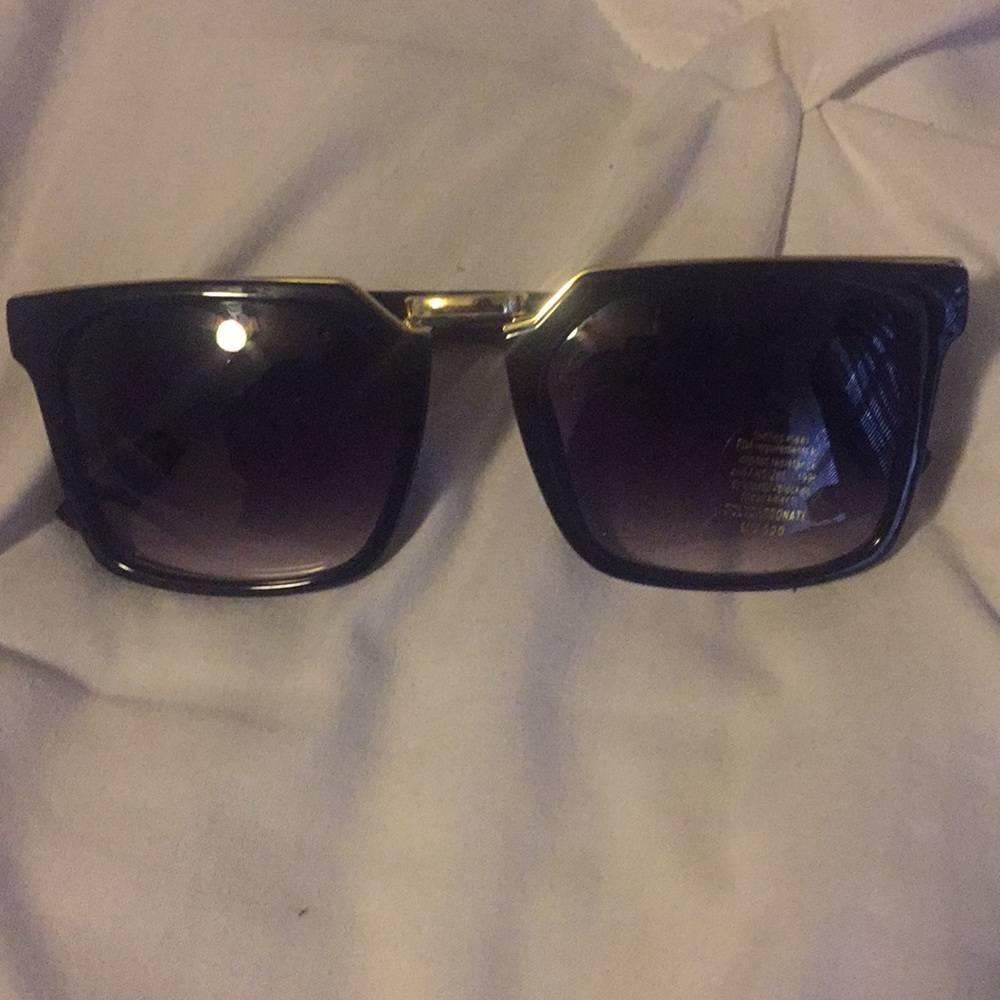 Black & Gold Sunglasses